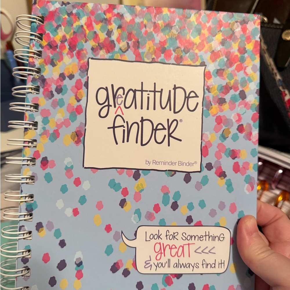 Gratitude Finder by - Colorful Spiral Notebook